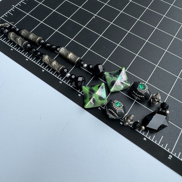 Chunky Beaded Necklace Black, Silver and Green Tones 18 inches - Picture 8 of 8